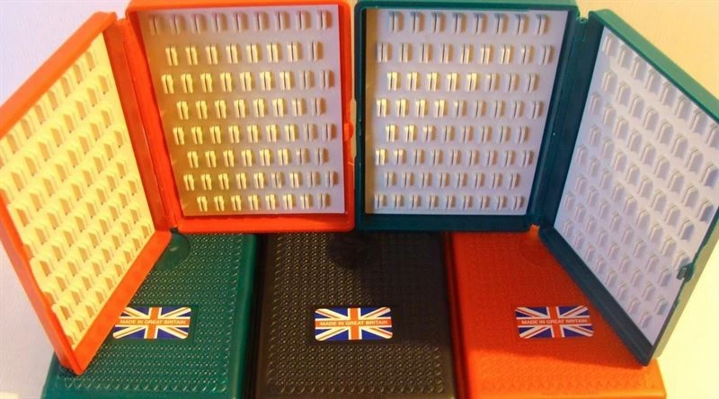 Richard Wheatley Fox Fly Box - Fly boxes 3 Richard Wheatley Fox Fly Box - Fly boxes - Image 3